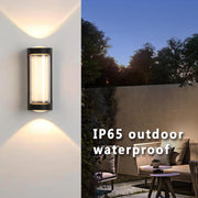 Modern Waterproof IP65 Black and White LED Outdoor Wall Light