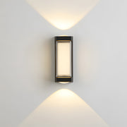Modern Waterproof IP65 Black and White LED Outdoor Wall Light